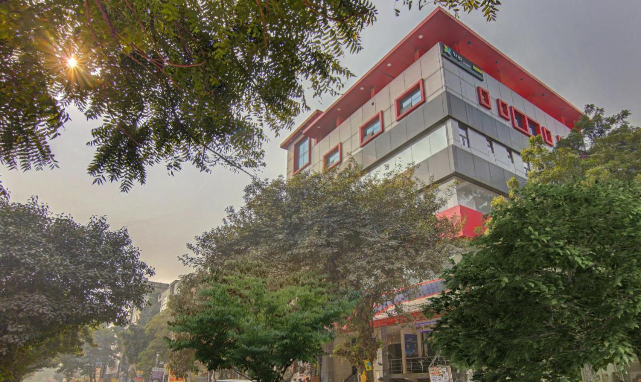 Hotel Treebo Tms Residency Nueva Delhi Exterior foto