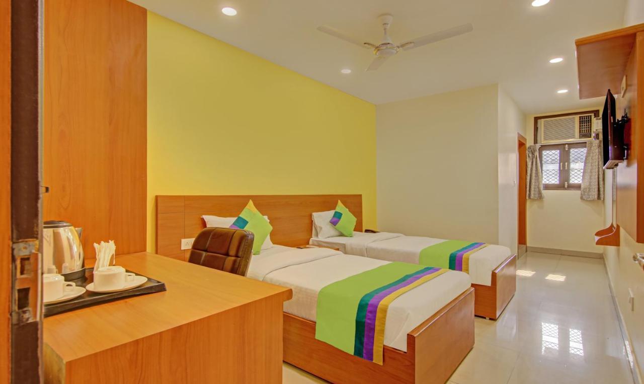 Hotel Treebo Tms Residency Nueva Delhi Exterior foto