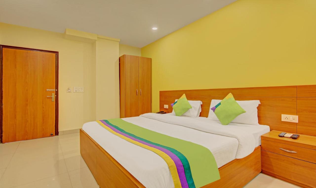 Hotel Treebo Tms Residency Nueva Delhi Exterior foto