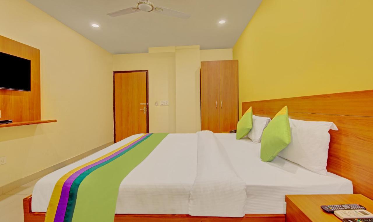 Hotel Treebo Tms Residency Nueva Delhi Exterior foto